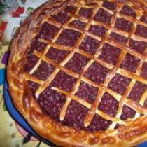 Lingonberry pie: recipes