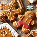 Gingerbread cookies - classic cookie recipes with icing at home